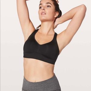 Lululemon Speed Up Sports Bra black size 8